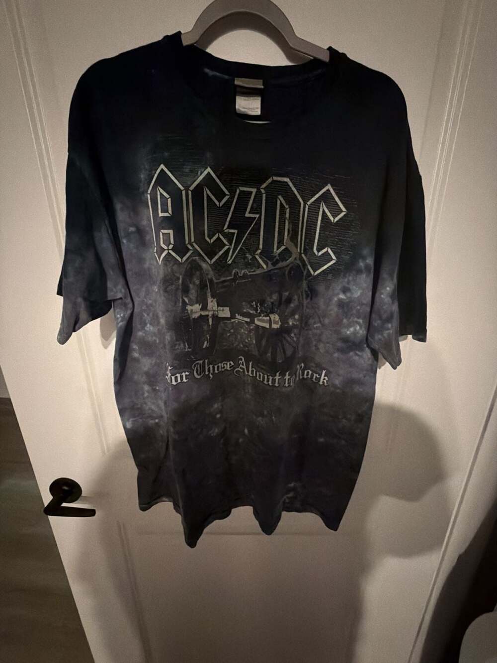 AC/DC Liquid Blue T-Shirt Made in USA Size XL For Those About To Rock Tee